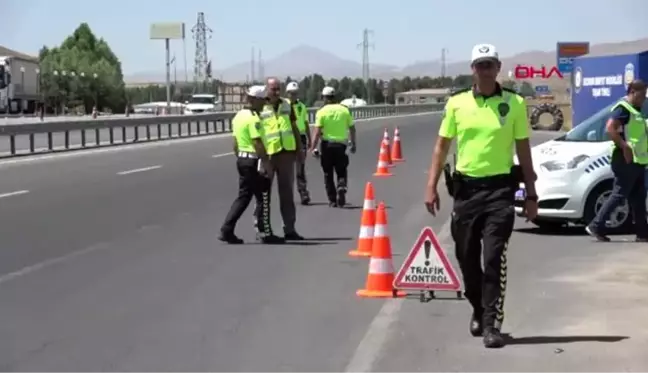 ERZURUM SÜRÜCÜLERE 'YAŞAM TÜNELİ'NDE KAZA İZLETİLDİ