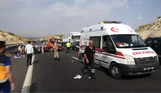 Gaziantep'te trafik kazası: 2 ölü, 4 yaralı