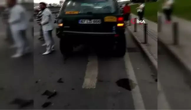 Yunus polisi park halindeki araca arkadan çarptı, iki polis yaralandı