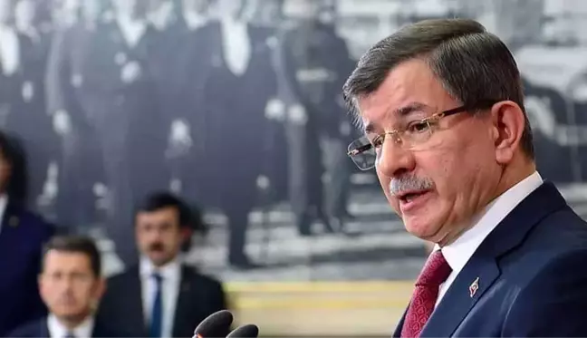 Ahmet Davutoğlu'nun terörle mücadele sözleri hakkında suç duyurusunda bulunuldu