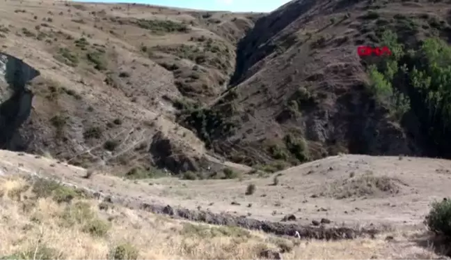 Erzurum çukuru kapatmak için yapılan kazıdan tarih fışkırdı