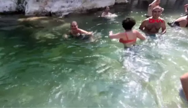 Antalya serinlemenin yeni rotası 'su yürüyüşü'