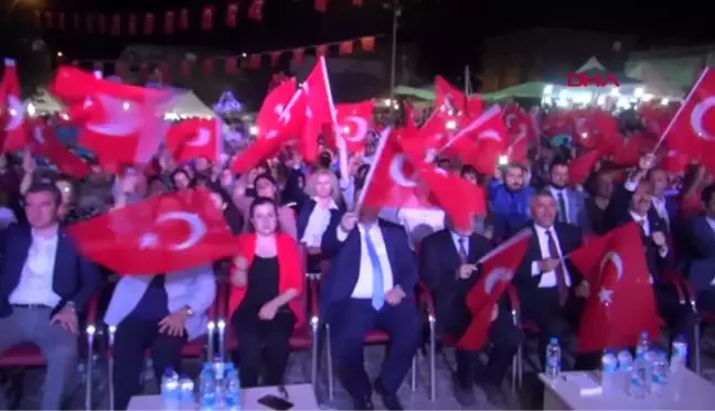 İzmir kınık'ta üretici hasat festivali'nde yorgunluk atıyor