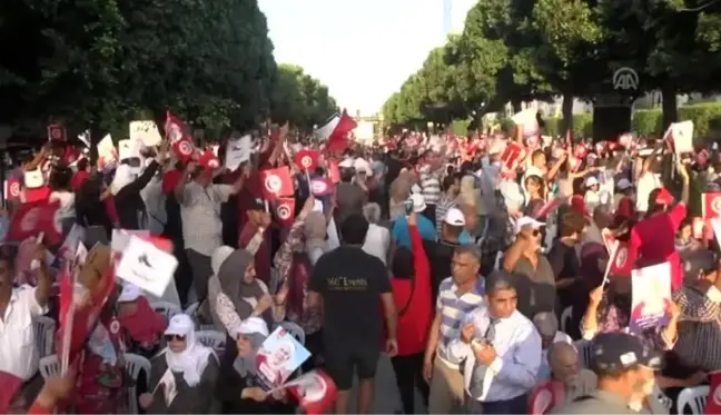 Nahda Hareketi'nin cumhurbaşkanı adayı Moro, miting düzenledi