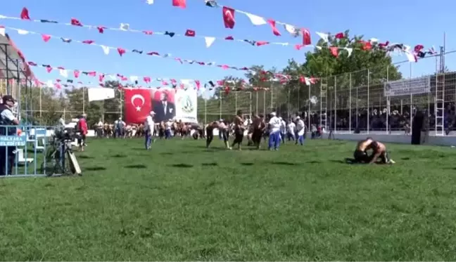 Malkara Yağlı Güreşleri'nin başpehlivanı Serhat Gökmen oldu