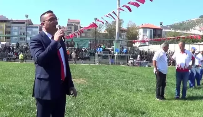 Biga yağlı güreşlerinde başpehlivan Recep Kara oldu