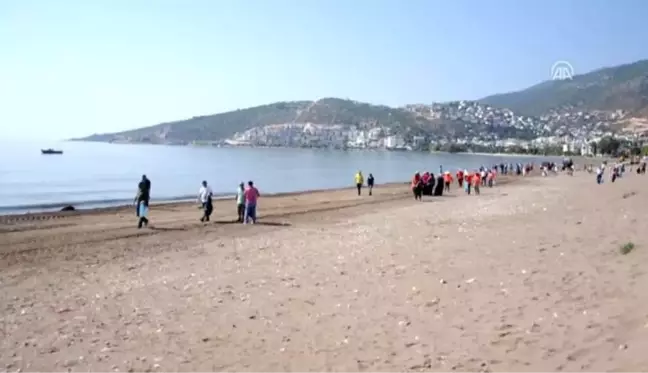 Antalya'da kıyı temizliği yapıldı