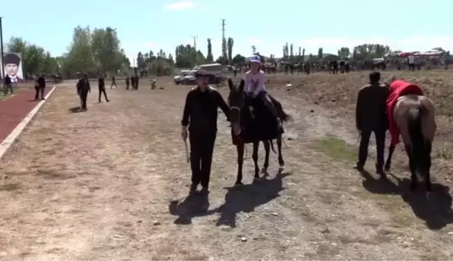 Amasya'da rahvan at yarışları yapıldı