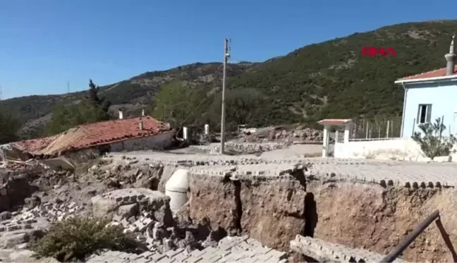 İzmir eğridere'deki heyelan bölgesinde yaşam sürüyor