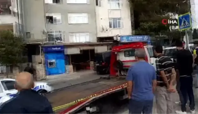 Maltepe'de kahvehaneye silahlı saldırı: 3 yaralı