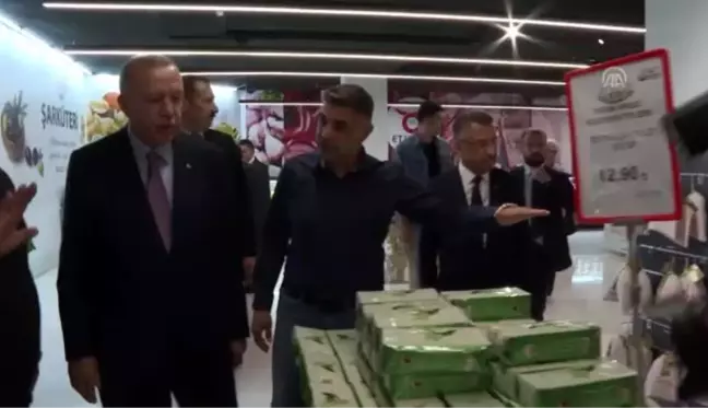 Cumhurbaşkanı Erdoğan, Tarım Kredi Kooperatifi satış mağazasından alışveriş yaptı