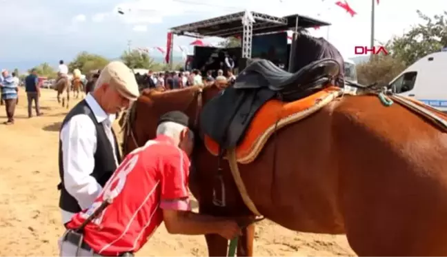 İzmir ödemiş'te rahvan at yarışları yapıldı