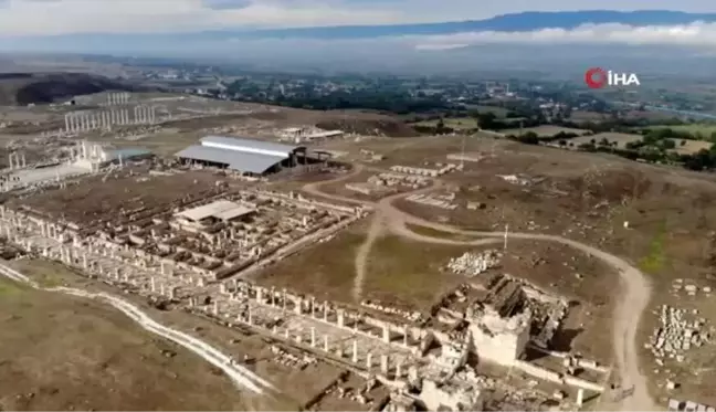 Laodikya 'Antik Kilisesi'nin açılışının Vatikan tarafından yapılması önerisi...Laodikya havadan...