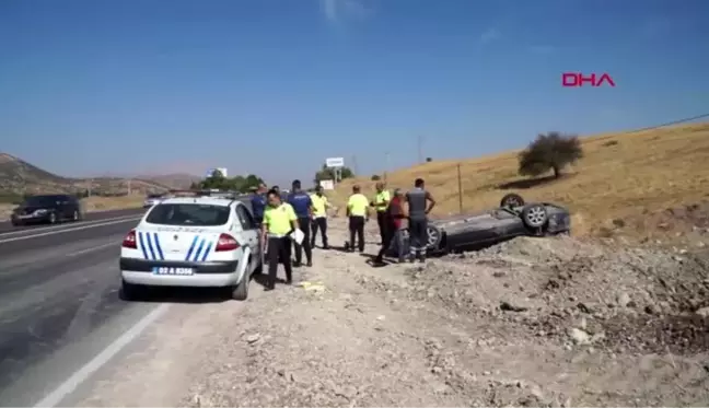 Adıyaman'da otomobil takla attı 2 yaralı