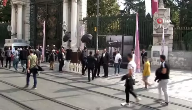 İstiklal Caddesinde Ara Güler etkinliği