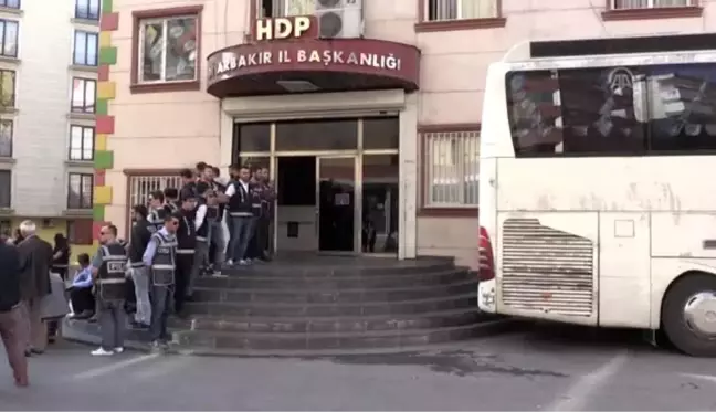 HDP'liler Diyarbakır annelerinin oturma eylemini engellemek istedi