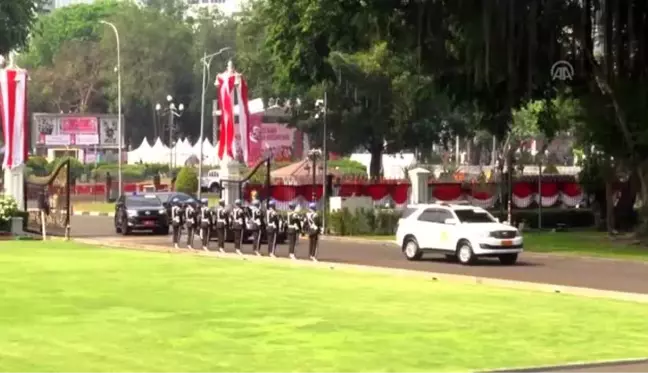 Brunei Sultanı Bolkiah Endonezya'da