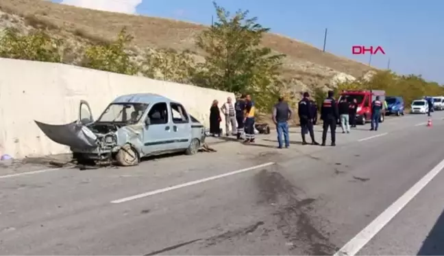 Çankırı hafif ticari araç takla attı 1 ölü, 2 yaralı