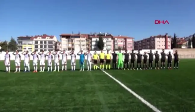 Spor burdur'da futbolculardan asker selamı