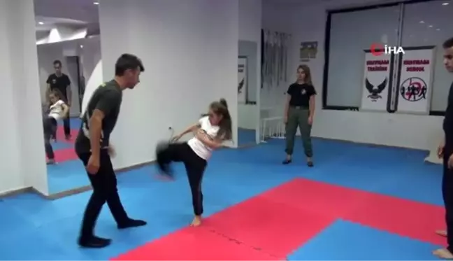 Diyarbakır'da kadınlar ile çocuklar, kapkaç ve şiddete karşı Krav Maga öğreniyor