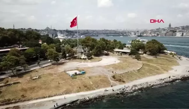 Atatürk'ün ilk heykelinin tepki çeken hali