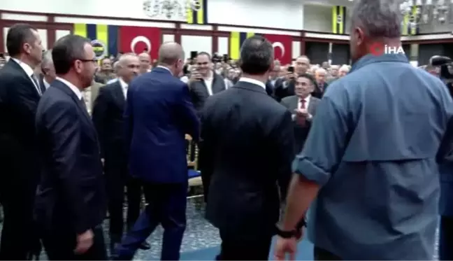 Cumhurbaşkanı Erdoğan, Fenerbahçe Divan Kurulu'na geldi