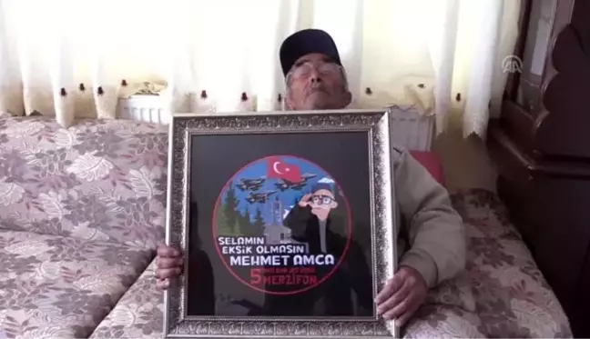 25 yıldır Mehmetçiği selamlayan Mehmet amcayı gururlandıran 