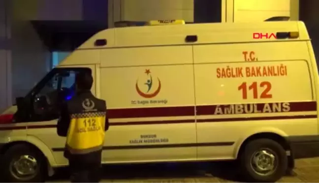 Burdur ambulans domuza, peşindeki otomobil de ambulansa çarptı: 3 yaralı