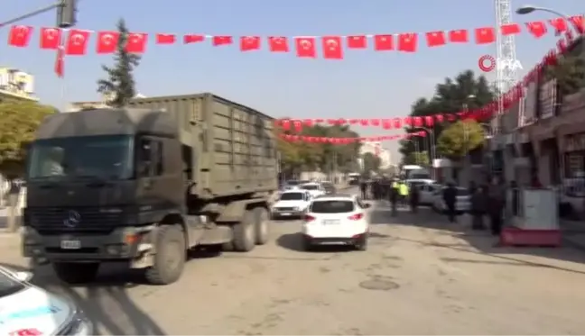 Belediyeye girmek isteyen HDP'li vekile polis izin vermedi