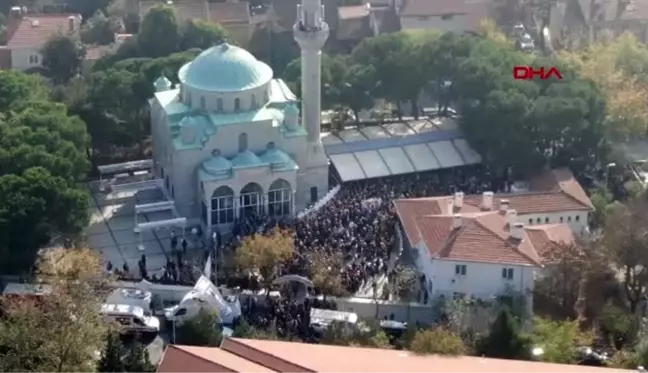 Yıldız kenter'in cenazesine katılan kalabalık havadan görüntülendi