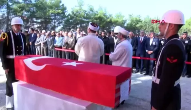 Hatay eğitim dalışında şehit olan astsubay, toprağa verildi