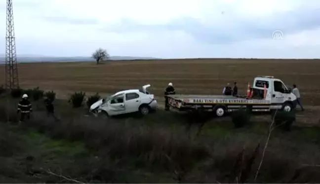 Marmaraereğlisi'nde otomobil devrildi: 3 yaralı