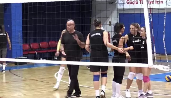 Voleyboldaki gururu şampiyonluğa kitlendi