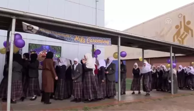 Avustralya'daki Türk okulunda hafız kız öğrenciler taç giydi - MELBOURNE