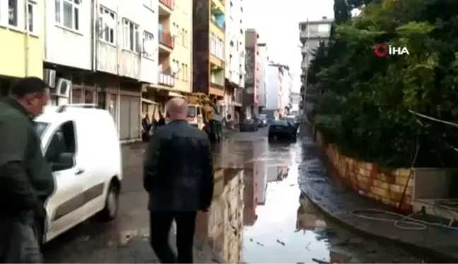 Giresun'da sağanak yağış sonrası yollar göle döndü