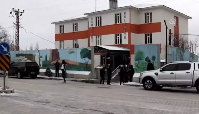 Başkale Belediyesine Kaymakam Asım Solak görevlendirildi