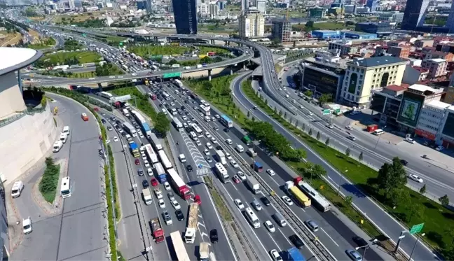 İstanbullular dikkat! KESK eylemi dolayısıyla bu yollar trafiğe kapatılacak