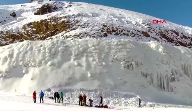 Erzurum ünlü dağcı, palandöken'de yapay buz parkına tırmandı