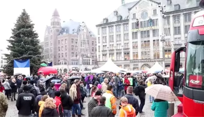 Hollanda'da çiftçilerden hükümetin tarım politikasına protesto