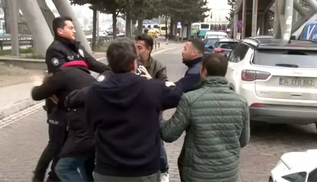 Otobüste uyuyan kadına taciz iddiası: Linç girişimi kamerada