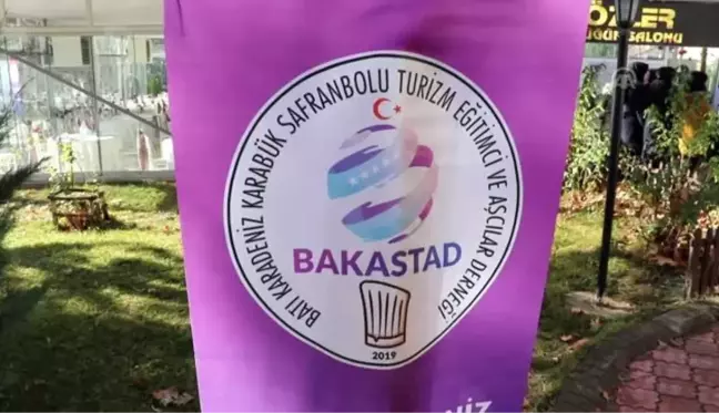 Safranbolu'da öğrenciler en güzel yöresel yemeği yapmak için yarıştı