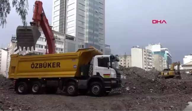 İzmir'de 60 katlı gökdelen projesine tepki