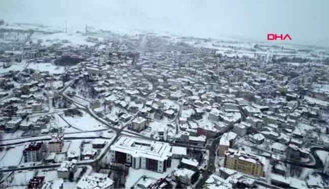 Kahramanmaraş karın etkisi altındaki göksun'da 24 saati aşkın süredir elektrikler kesik