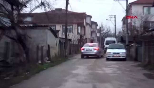 Düzce servis almayınca, makam aracıyla okula götürülüyor