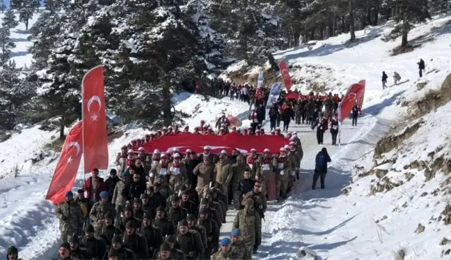 Sarıkamış şehitlerini anma yürüyüşü başladı