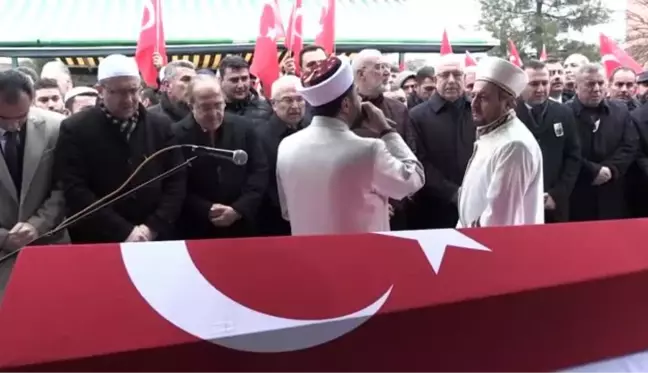 Şehit Uzman Onbaşı Fatih Akbulut son yolculuğuna uğurlandı (3)