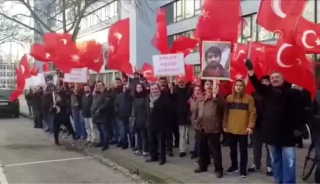 Almanya'da bir Türk'ün polis kurşunuyla yaşamını yitirmesi protesto edildi - GELSENKİRCHEN