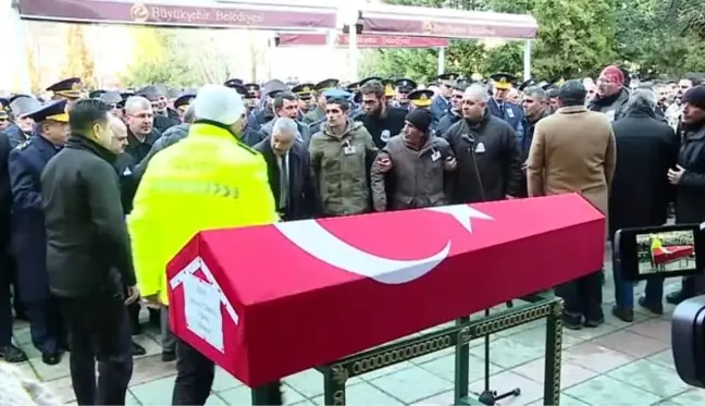 Barış Pınarı Harekatı Bölgesi'nde şehit olan Piyade Binbaşı Tombul son yolculuğuna uğurlandı