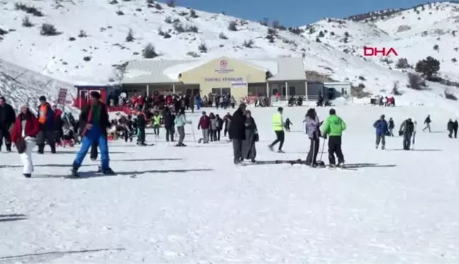 Denizli'nin ikinci beyaz cennetinde yarıyıl tatili yoğunluğu