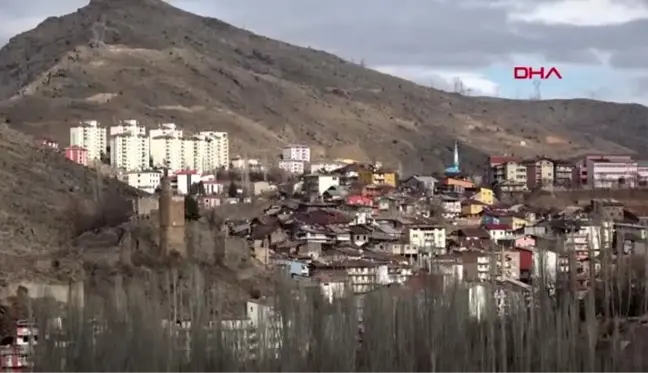 Erzurum dünyanın en hızlı akan çoruh nehri dondu